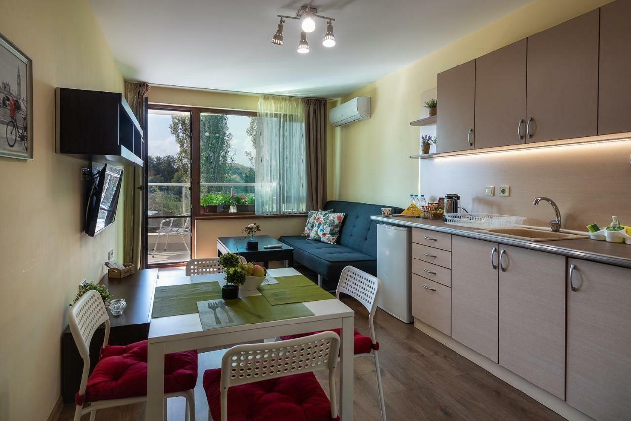 Riverside Apartments Plovdiv With Free Parking מראה חיצוני תמונה